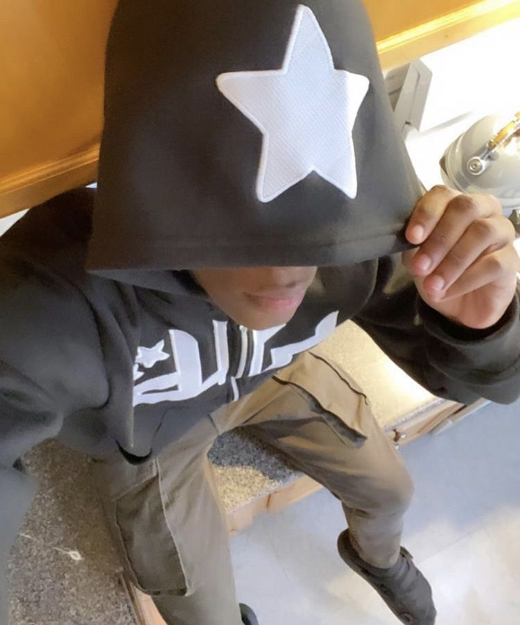 Star Retro Hoodie - Memento Dash Suppliers LLC